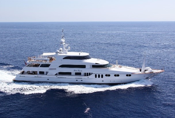 Visiting superyachts contribute over $100M to the Australian economy in 2020