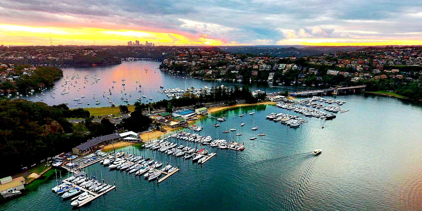 Middle Harbour Yacht Club teams up with Quality Marine Clothing and Ross & Whitcroft