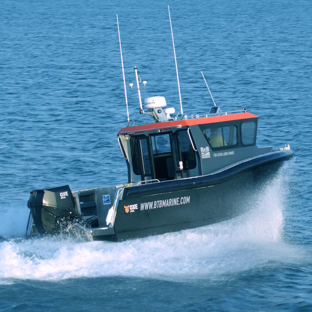 Defence Prime chooses Hervey Bay workboat for survey program.
